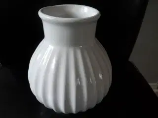 Speciel gammel vase