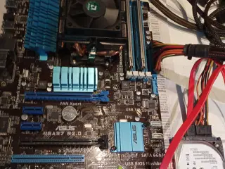 Bundkort, cpu, ram og hdd m/ win 10 dk