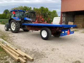 Halmvogn sælges . bud kan modtages.