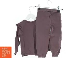Sæt med bluse og bukser med kaninmotiv fra Friends (str. 92)