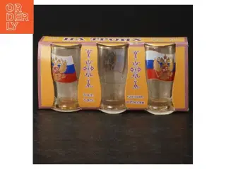 Russiske shotglas med dekoration (str. 8 cm)