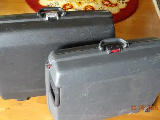 To Samsonite kufferter