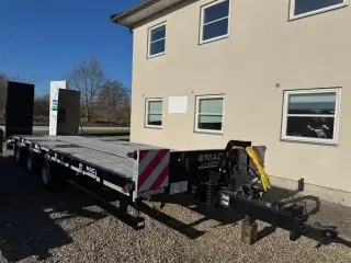 MAC 3 akslet maskintrailer Ny overgemt