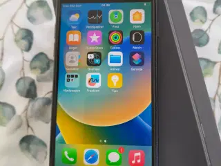 iPhone 8