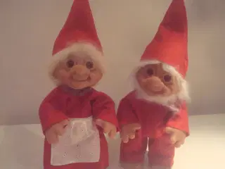 DAM TROLDEPAR i JULETØJ, ca 35 CM, FLOTTESTE STAND