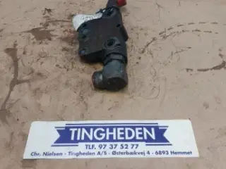 Case 7130 Hydraulikventil 1542599C1