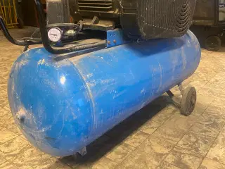 QUINAIR 200L 5,5HK kompressor