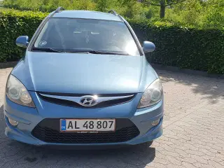 Hyundai i30 st car 1,6 benzin 126HK 