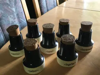 Krydderi-krukker