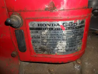 Defekt Honda Motor Kan afhentes til 750 kr. Ring 