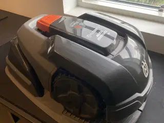 Husqvarna  robotplæneklipper 