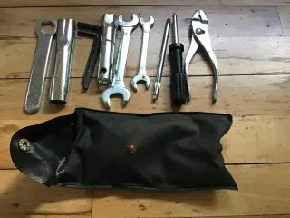 Suzuki GZ 250 Worksmanual