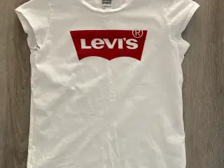 Levi’s T-shirt str. 158