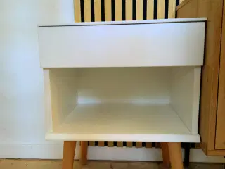 Sengebord superfin stand 