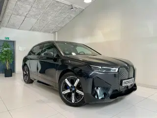 BMW iX  xDrive50 Supercharged