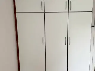 15 Køkken Højskabe INVITA