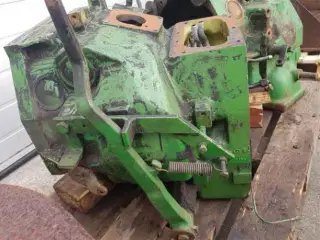 John Deere 2140 Koblingshus