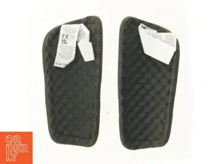 Benskinner til fodbold fra Nike (str. 26 x 14 cm)