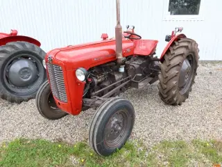 VETERAN TRAKTOR,