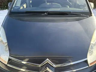 Nysynet C4 i god stand med kun 16100 km