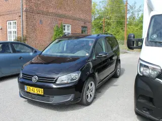 VW Touran 2,0 TDi 140 Comfortline DSG BM Van