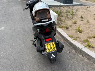 3 mdr.  ny Scooter 30 VGA stadig garanti og nummer
