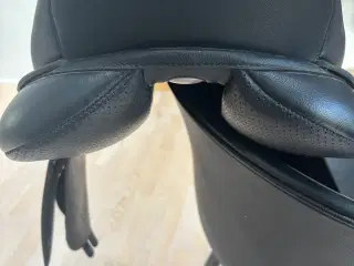 Wintec 16” Wide Jump