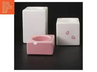 Kvadratiske lysestager i keramik fra Cult (str. 9cm og 6 cm og 3 cm cm)