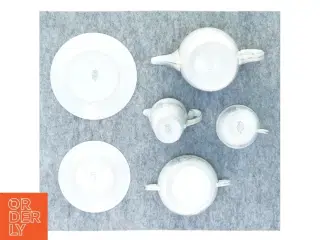 Porcelæns kaffe stel fra Pavl Muller Selb (str. Stor kande 18 x 10 cm lille kande 10 x 6 cm skal 8 x 11 cm kop 6 x 8 cm underkop 13 cm tallerken