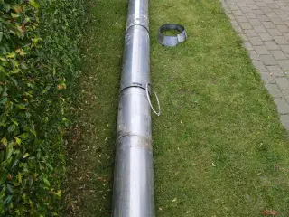 Skorsten til tidligere træpillefyr 