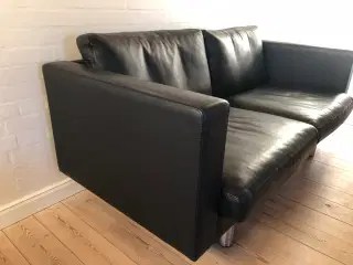 2 sorte kvalitetslædersofaer 
