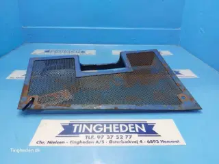 Ford 7710 grill R. D5NN10N333C