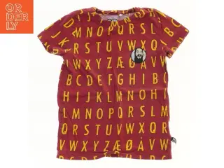 Rød t-shirt med alfabet fra Ramasjang (str. 98)