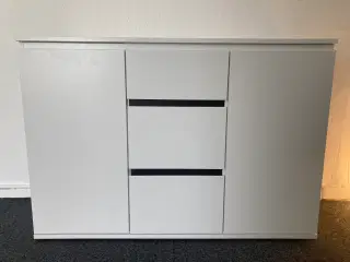 Tvilum skænk helt ny