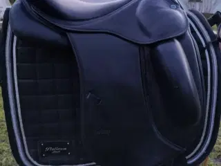 Tøltsaga dressage sadel 