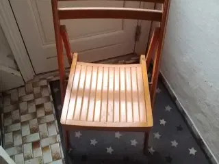 Træ stol  til køkken 