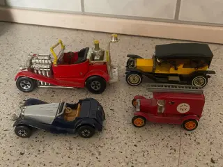 9 Ældre biler 