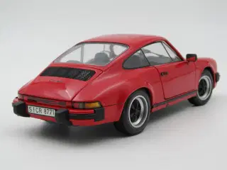 1983 Porsche 911 Coupe 1:18  Type: G model 