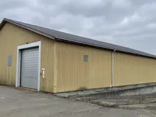 Isoleret lagerhal 622 m2 - med mulighed for køl