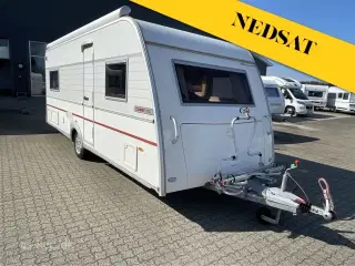 2008 - Cabby Comfort 620+ F3 Alde Centralvarme   Cabby Comfort 620+ F3 årg. 2008 Markise på tag 12v., cykelstativ, Isabella Capri 2,5 m fortelt, mover 4 sovepladser, 5 siddepladser.