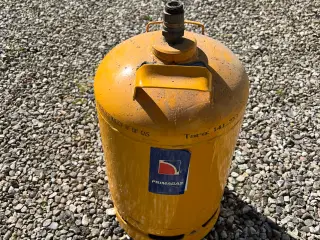 2 gasflasker i jern på 10 kg 