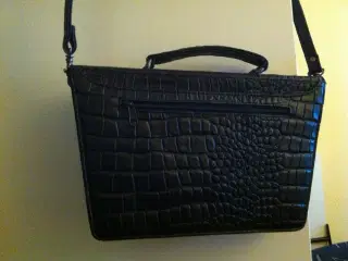 Elegant taske i krokodilleskind