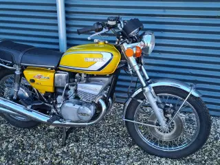 Suzuki GT380 3 cyl 2T