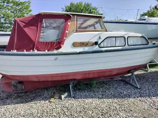 Skilsø 23 kabinebåd uden motor