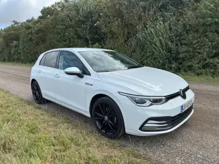 VW Golf VIII 1,5 eTSi 150 Style DSG