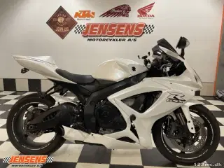 Suzuki GSXR 750