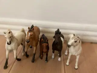 5 schleich heste