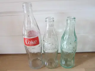Coca cola flasker af ældre dato samlet