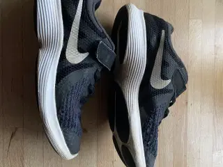 Nike kondisko str. 32