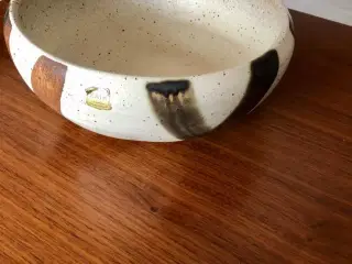 Keramik 25 cm H: 10 cm.